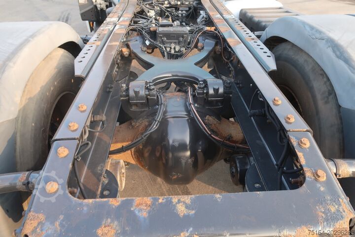 Unit traktor standar MAN TGX 18.440 4x2 LLS