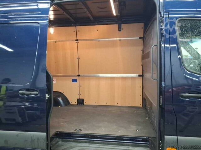 Furgoneta Mercedes-Benz Sprinter 317 CDI,L2H2,Automatik,Kamera,Navi