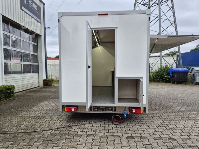 Prodajni kamion Renault Master Pizza