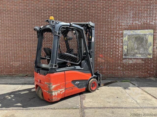 Stivuitor electric cu 3 roți Linde E14-02