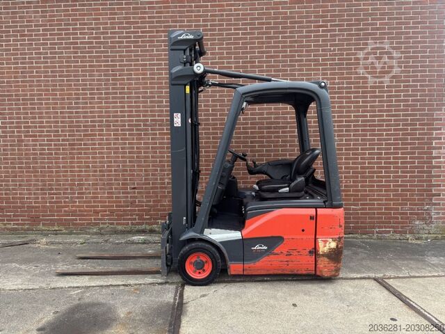 Chariot élévateur électrique à 3 roues Linde E15-02