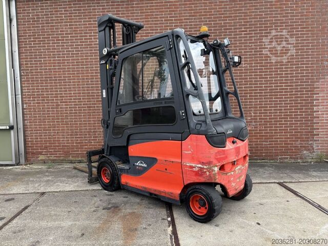 Carretilla eléctrica de 4 ruedas Linde E25HL-01/600