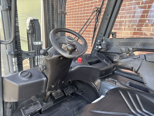 Carretilla eléctrica de 4 ruedas Linde E25HL-01/600