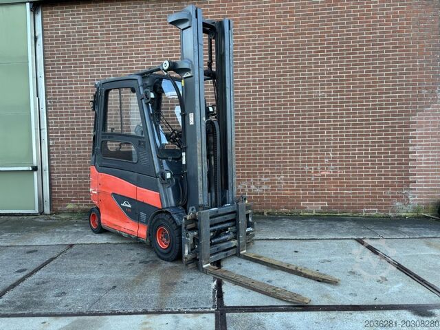 رافعة شوكية كهربائية ذات 4 عجلات Linde E25HL-01/600