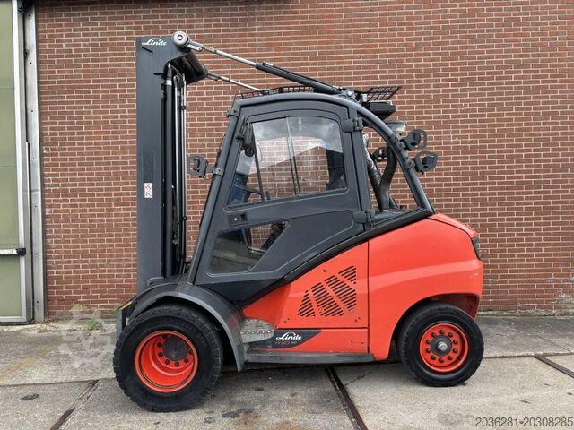 Dyzeliniai krautuvai Linde H50D-02