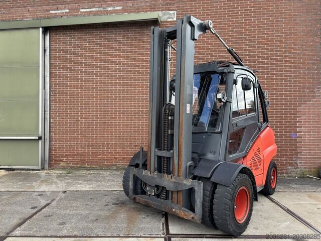 Dyzeliniai krautuvai Linde H50D-02