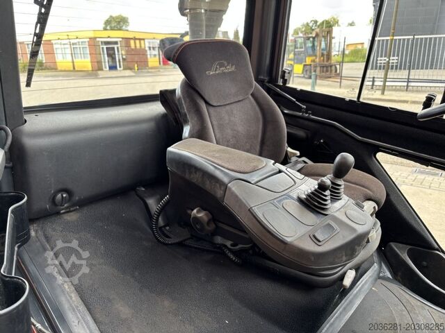 Dyzeliniai krautuvai Linde H50D-02
