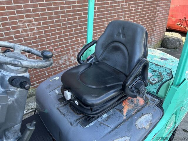 Stivuitoare diesel Mitsubishi FD25N