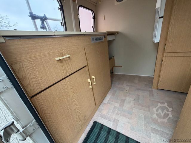 Caravana KIP Kompakt KK 400 EK Wohnwagen Hubdach Küche