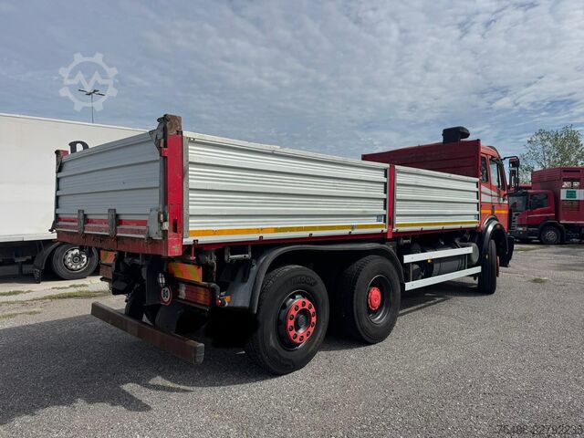  MERCEDES-BENZ SK 2038