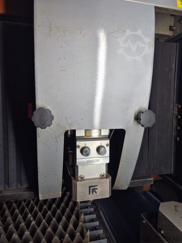 Laser-Schneide-Maschine PRIMA POWER PLATINO FIBER 1530