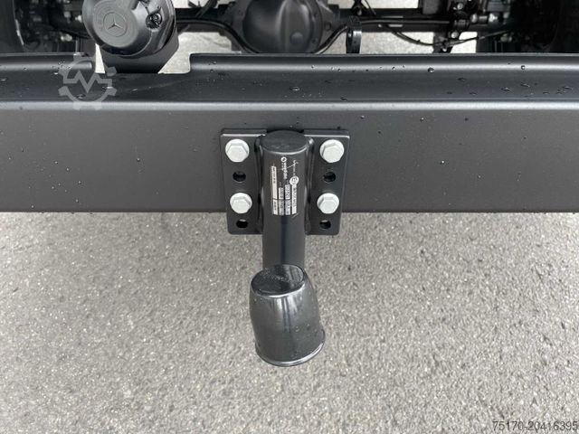 Furgonetka pick-up MERCEDES-BENZ Sprinter 319 CDI 4x4 DoKa Klima Stdheiz AHK LED