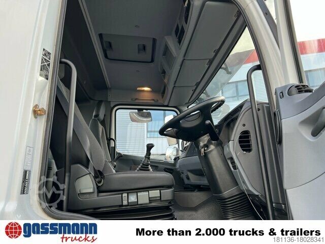 Lastbilchassi Mercedes-Benz Axor 2633 K 6x4 RHD