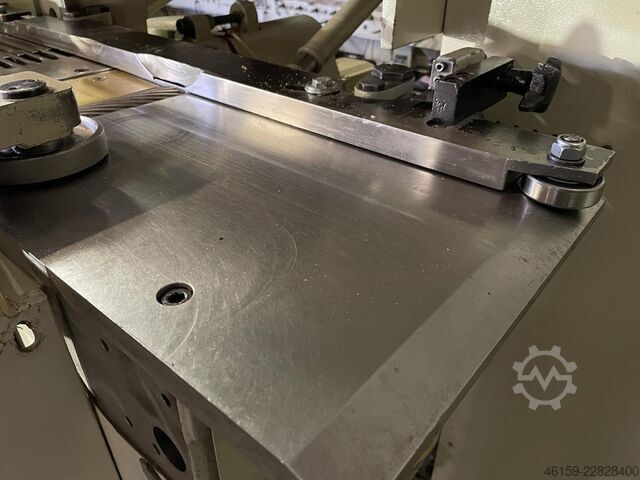 оформяща машина WEINIG HYDROMAT 23  (9 spindle) GROOVED