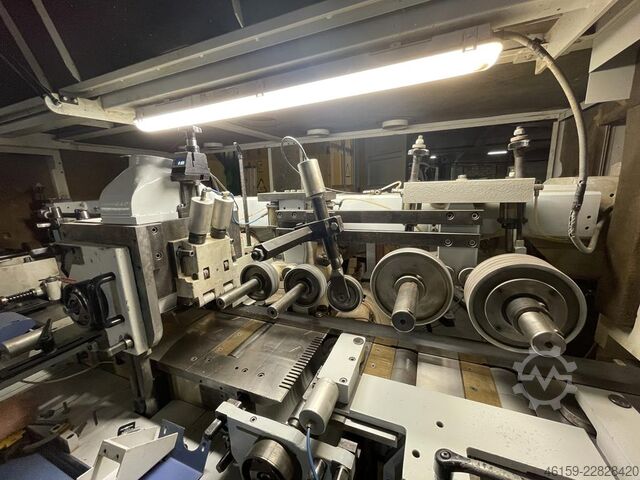 Hyvelmaskin WEINIG HYDROMAT 2000 FLOATING VERTICAL SPINDLES