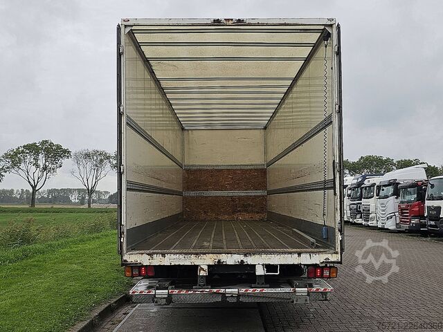 čemodāns IVECO AD190S42 STRALIS