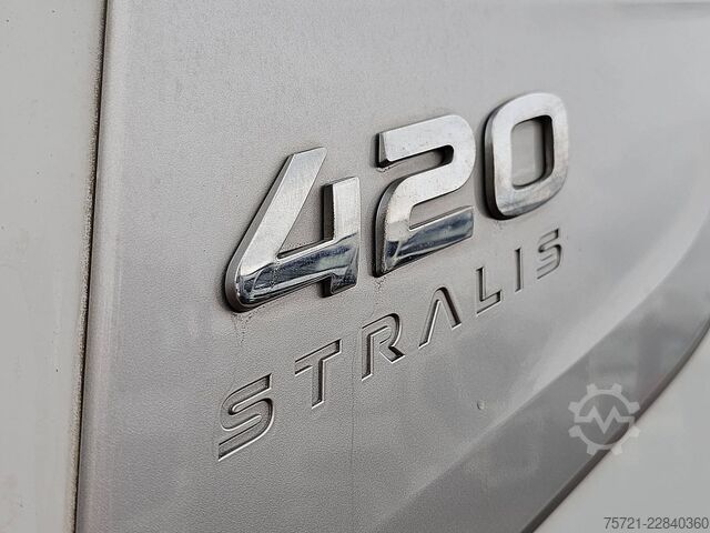 čemodāns IVECO AD190S42 STRALIS