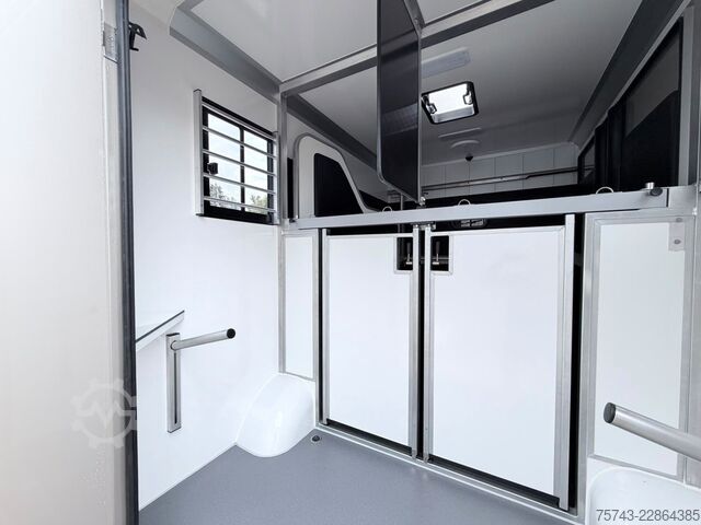 Kariloomaveok RENAULT Master STX 5 Sitzer Standard