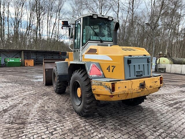 Wheel Loader Liebherr L 522 with High-Tipping Bucket