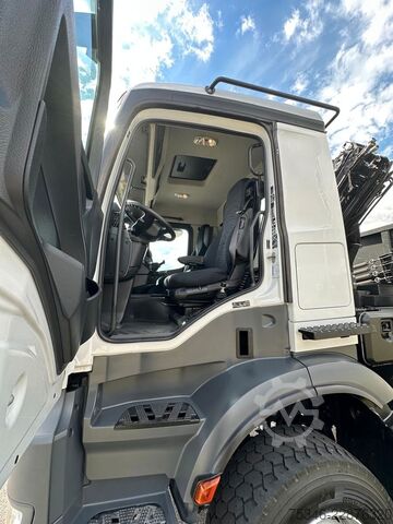 Veokile paigaldatud kraana MERCEDES-BENZ Arocs 2545 Kipper/Kran/6x4-4/Lenkachse/128 tkm
