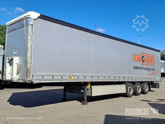 Otvorena poluprikolica sa ceradom Schmitz Cargobull Curtainsider Standard Getränke