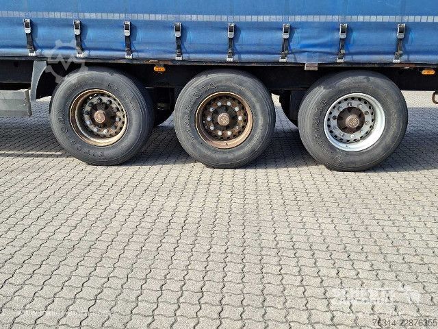 Otvorena poluprikolica sa ceradom Krone Curtainsider Standard Getränke
