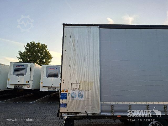 Semiremorcă deschisă cu prelată Schmitz Cargobull Curtainsider Mega Getränke