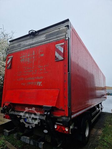 Rashladna poluprikolica SCHMITZ CARGOBULL Kühlkoffer SKO10 LBW Bär 2 t Carrier Max. 1300