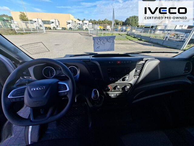 Transporter mit Koffer IVECO Daily 70C18A8/P Koffer / LBW / Luftfederung /