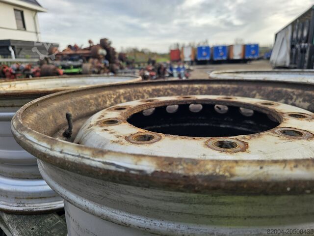 2010년식 미쉐린 11.75 X 22.5 MICHELIN 11.75 X 22.5