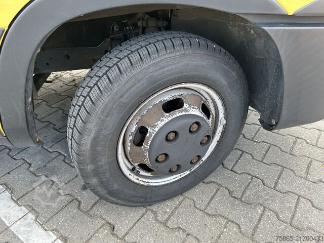 BE-SZM Iveco Daily 40C17 3.0 Hi Matic / BE Trekker / 296 dkm...