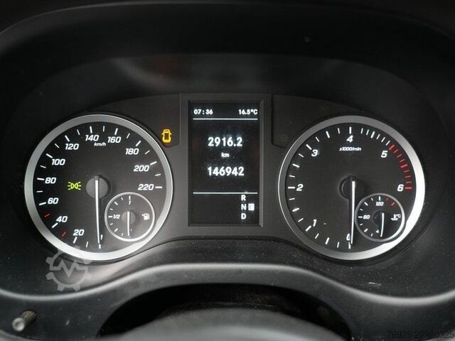 Samochód do zadań specjalnych Mercedes-Benz Vito