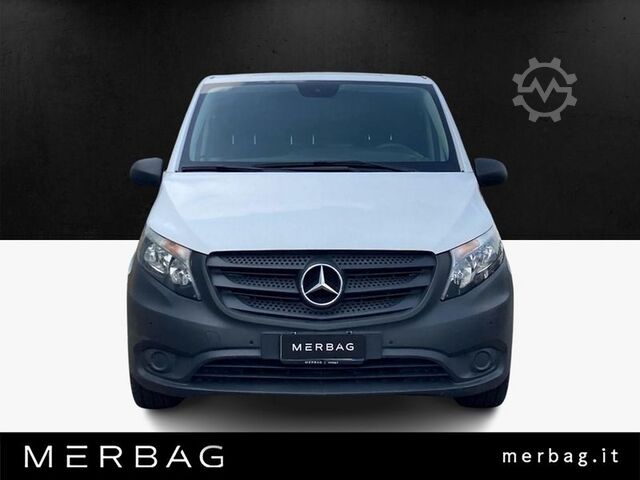 Erikoiskäyttöinen kuorma-auto Mercedes-Benz Vito