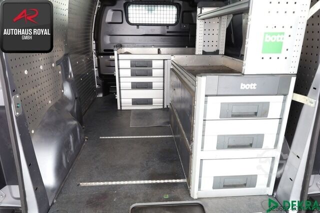 Panel van opel Vivaro 2.0 D CARGO M EDITION NAVI,KLIMA,1.HD,SH