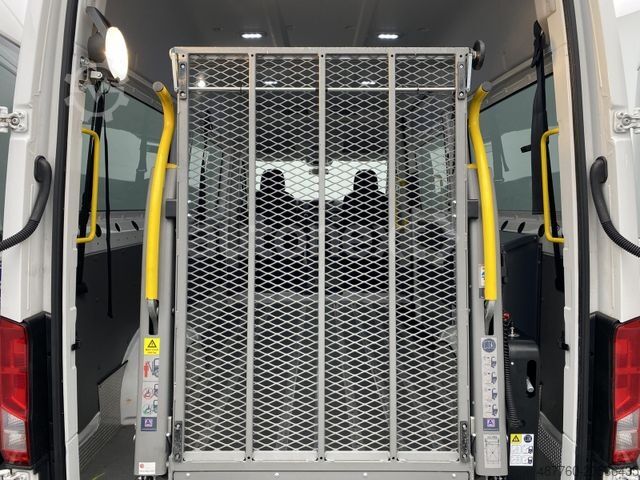 Minibus VOLKSWAGEN Crafter 35 *ROLLSTUHL-LIFT* KAMERA+STNADHEIZ 200