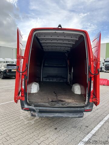 Tovornjak z zabojnikom Mercedes-Benz Sprinter 311 2.2 CDI Euro 6D / 145 dkm / L3 H2 ...