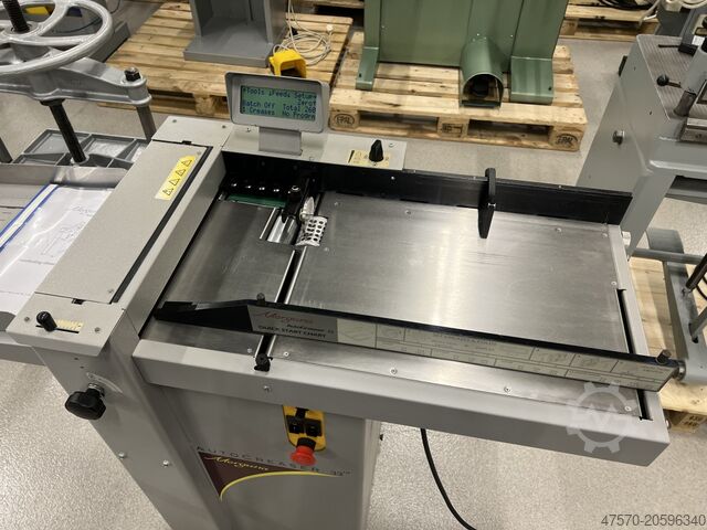 Kanal açma ve delme makinesi Automatic creaser Morgana Autocreaser 33