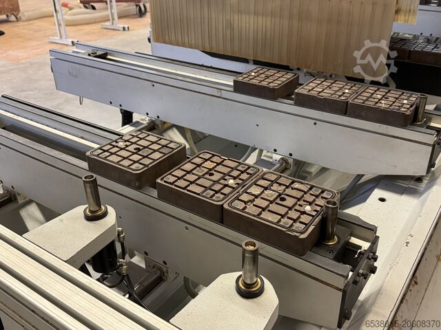 Pusat mesin WEEKE BP155