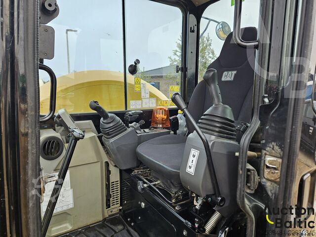 Ekskavator mini Caterpillar 303.5 E CR