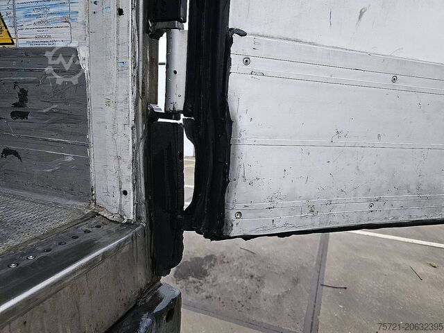 Refrigerated/frozen transport SCHMITZ N/A