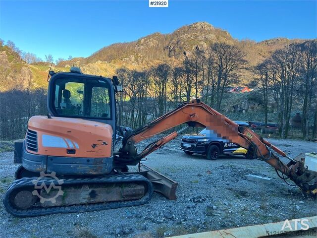 Excavator pe șenile Doosan DX62R-3 excavator w/ rototilt, sanding bucket and