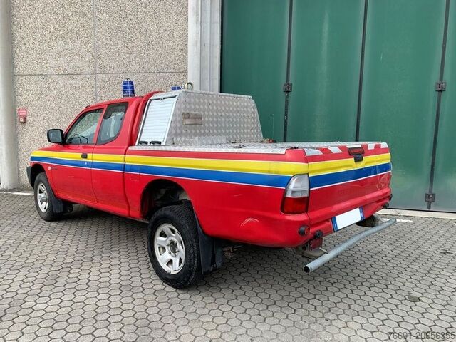 Trak pikap Mitsubishi L200 2.5 tdi 4WD - 4 posti - Km 100.900