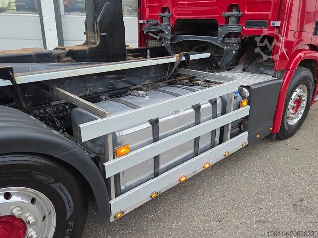 System för krokarm Scania R450 8x2 VDL hooklift / full air