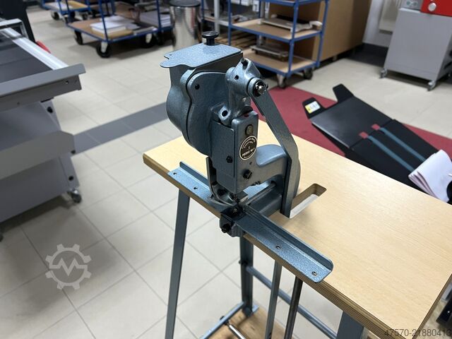 Stroj na nitovanie ôk Hang Piccolo 101-20 Eyeleting machine