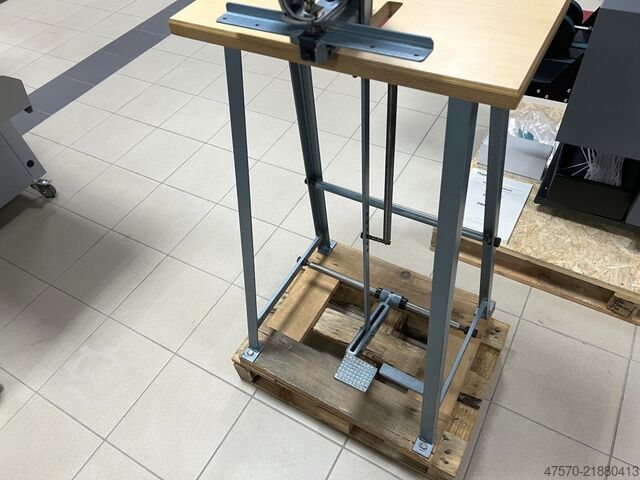 Stroj na nitovanie ôk Hang Piccolo 101-20 Eyeleting machine