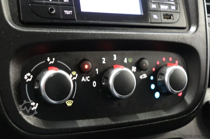 รถตู้ Renault Trafic 1.6 dCi EURO 6 - Airco - Cruise - PDC - ...