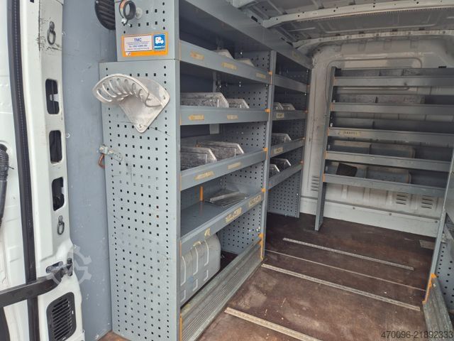 Panel van NISSAN NV400 Kastenwagen L1H1 3,3t PRO*Regale*Klima*