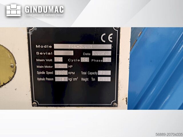 Machine de tournage horizontale Dugard Eagle FCL-200HT