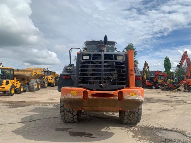 Nakladač Hitachi ZW310
