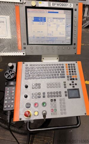 Centre d'usinage à 5 axes +GF+ MIKRON HPM 1350U